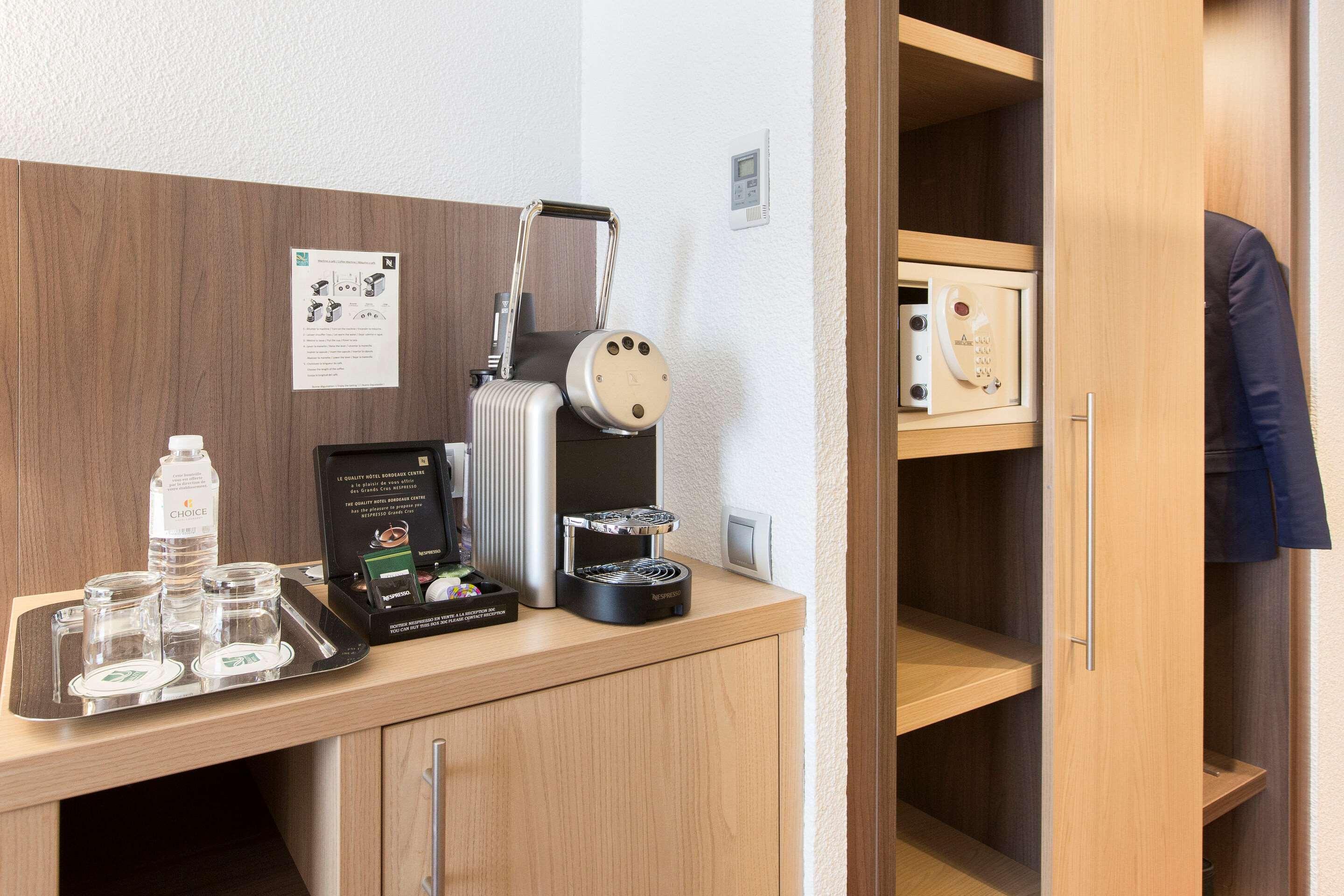 Quality Hotel Bordeaux Centre Екстер'єр фото