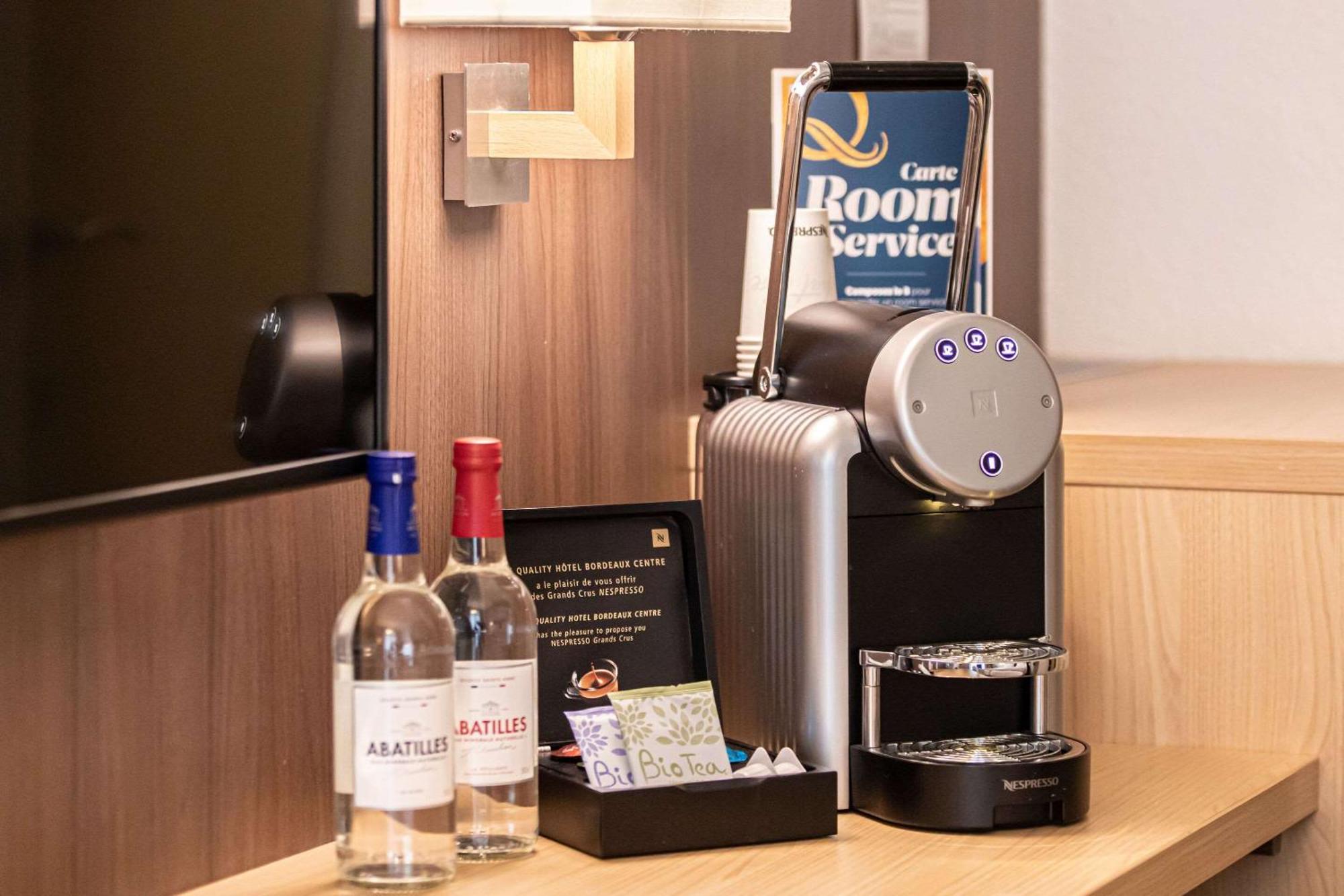 Quality Hotel Bordeaux Centre Екстер'єр фото